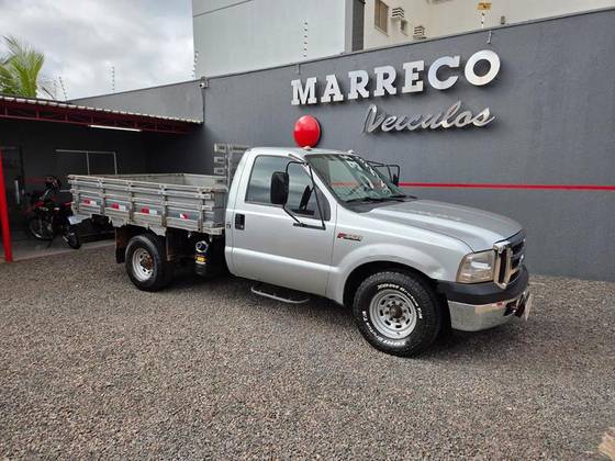 FORD F-350 2.8 TURBO DIESEL 2P MANUAL FORD F-350 2.8 TURBO DIESEL 2P MANUAL